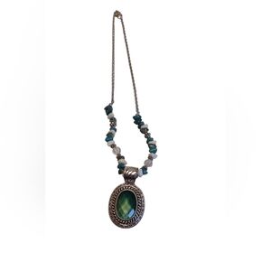 Beautiful Turquoise Stones Necklace